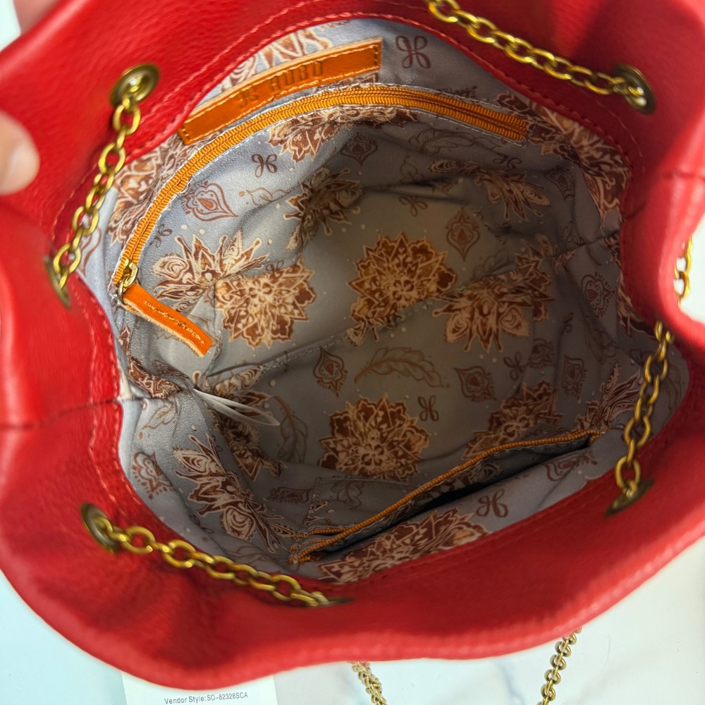 New HOBO Jovie Scarlet Red Leather Mini Bucket Bag Gold Chain NWT - Picture 5 of 10